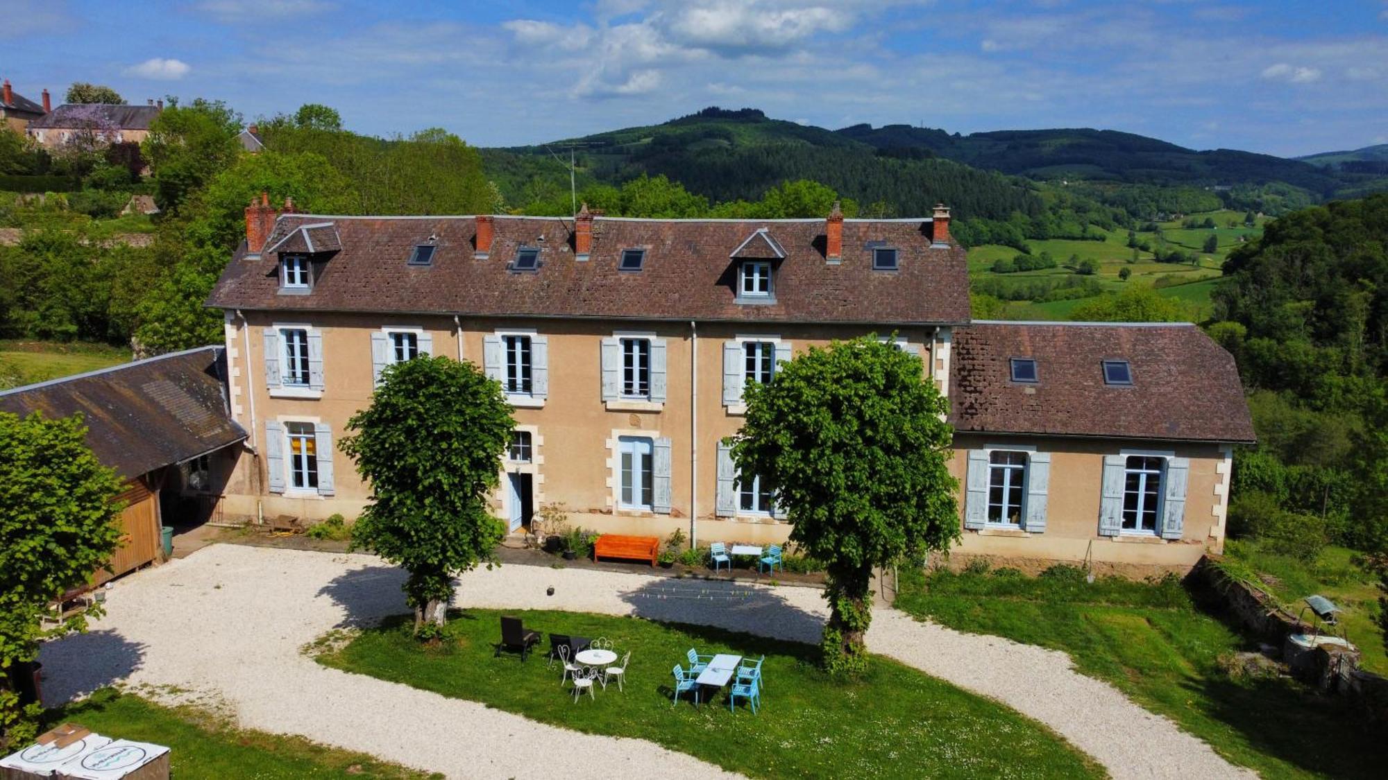 Larochemillay L' Ancienne Ecole Du Morvan מראה חיצוני תמונה